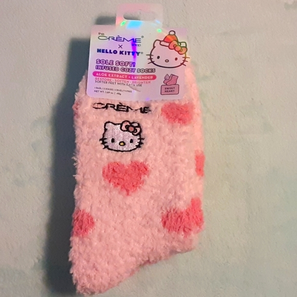 Hello Kitty cozy socks - Creme Shop - Picture 1 of 2
